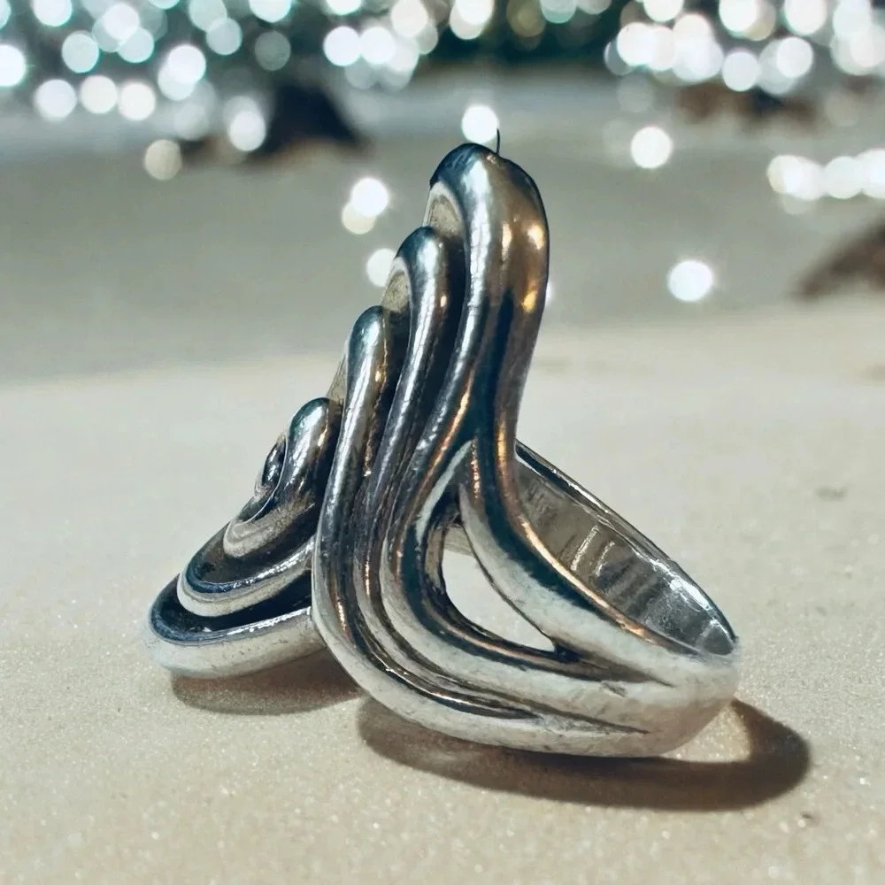 Designer Sterling Silver Spiral Ring (8)